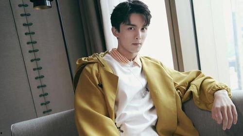 娱乐圈爆料王一博吴磊,甜蜜互动引粉丝热议